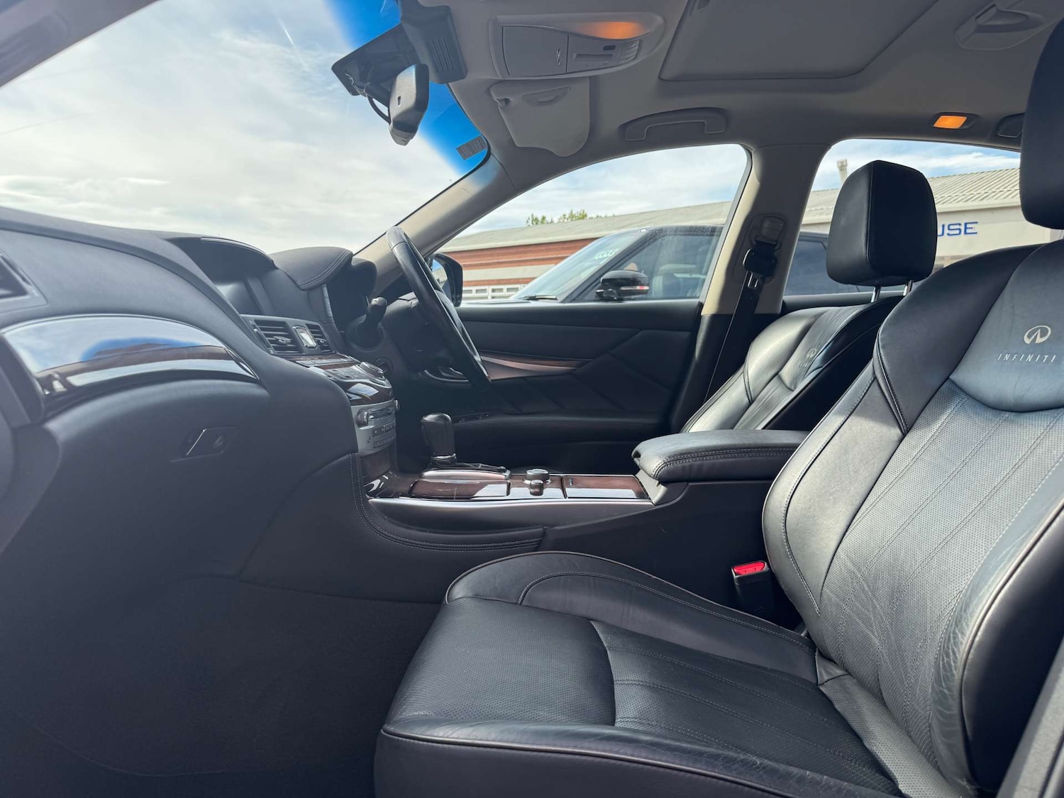 Used Infiniti M 2013 for sale - 76101677: Photo 20