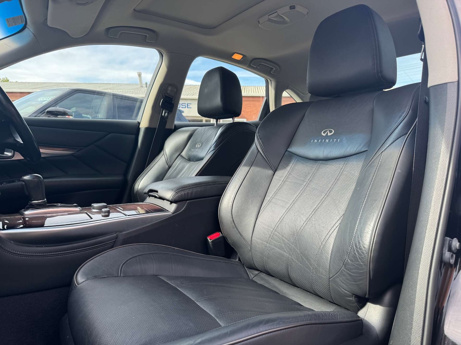 Used Infiniti M 2013 for sale - 76101677: Photo 22