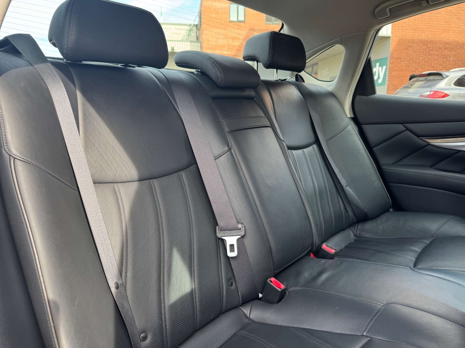 Used Infiniti M 2013 for sale - 76101677: Photo 25