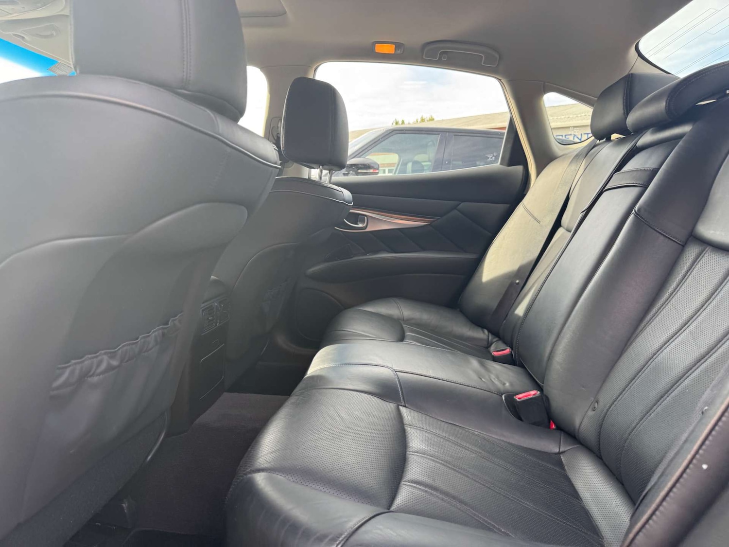 Used Infiniti M 2013 for sale - 76101677: Photo 26