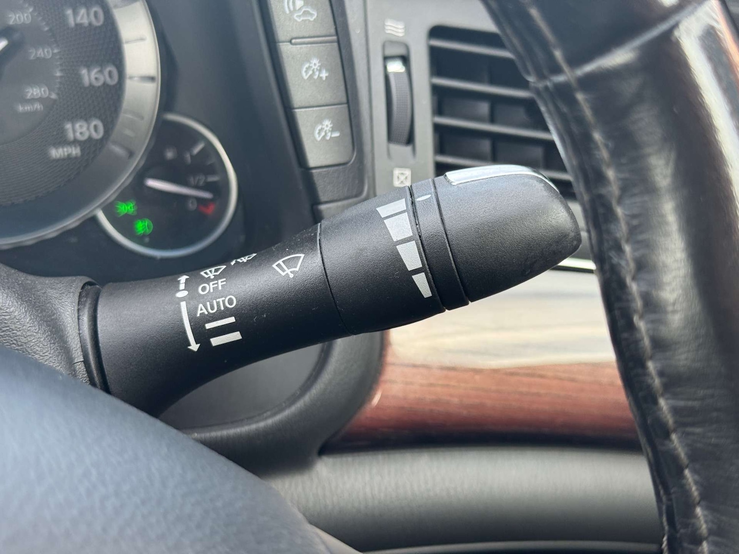 Used Infiniti M 2013 for sale - 76101677: Photo 33