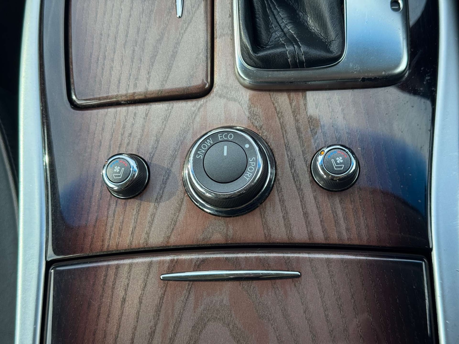 Used Infiniti M 2013 for sale - 76101677: Photo 40