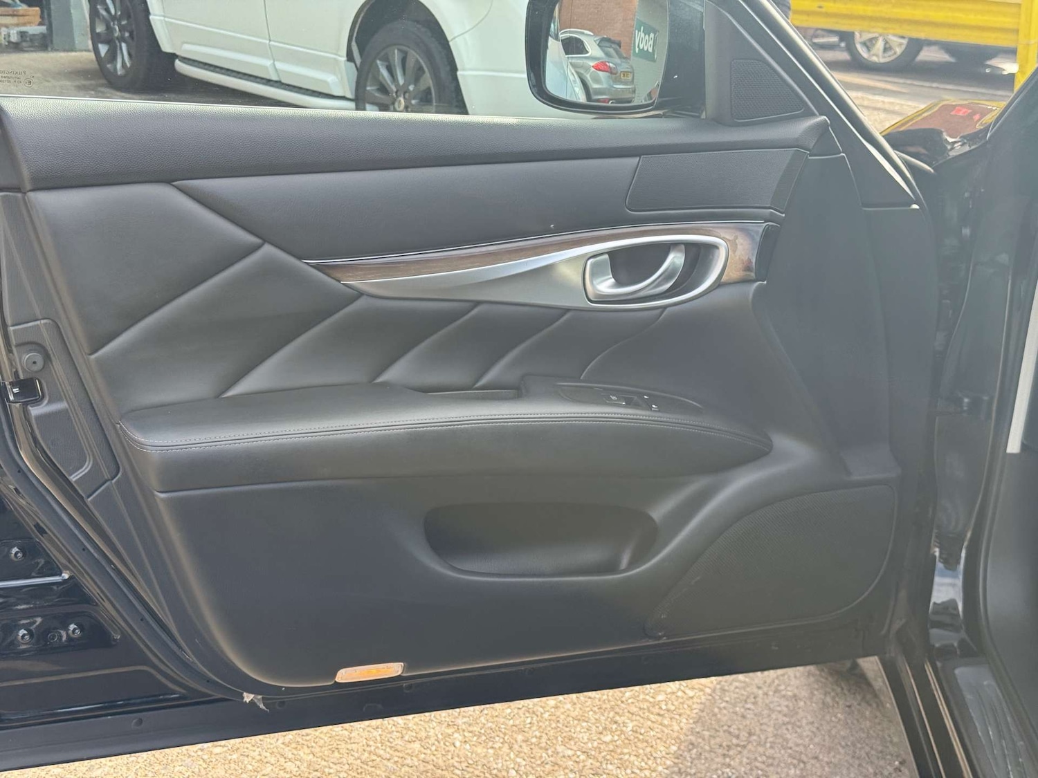 Used Infiniti M 2013 for sale - 76101677: Photo 54