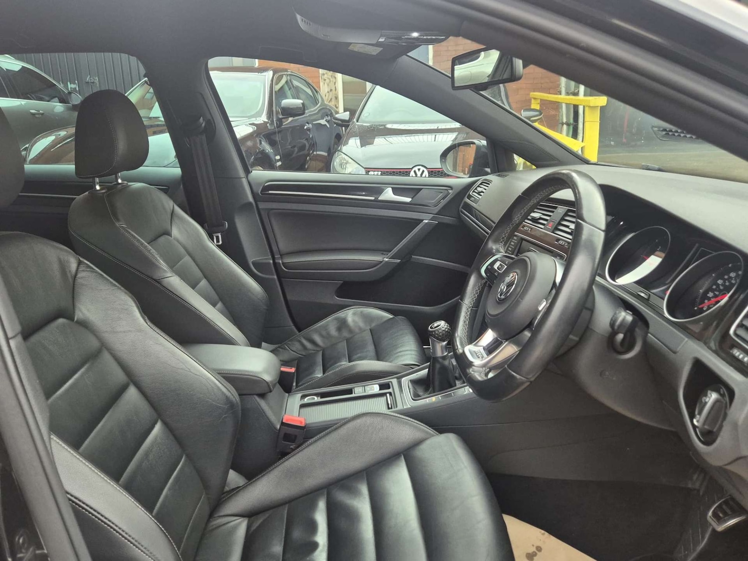 Used Volkswagen Golf 2015 for sale - 77121310: Photo 19