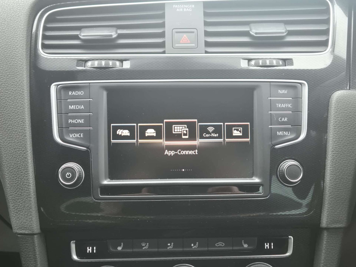 Used Volkswagen Golf 2015 for sale - 77121310: Photo 32