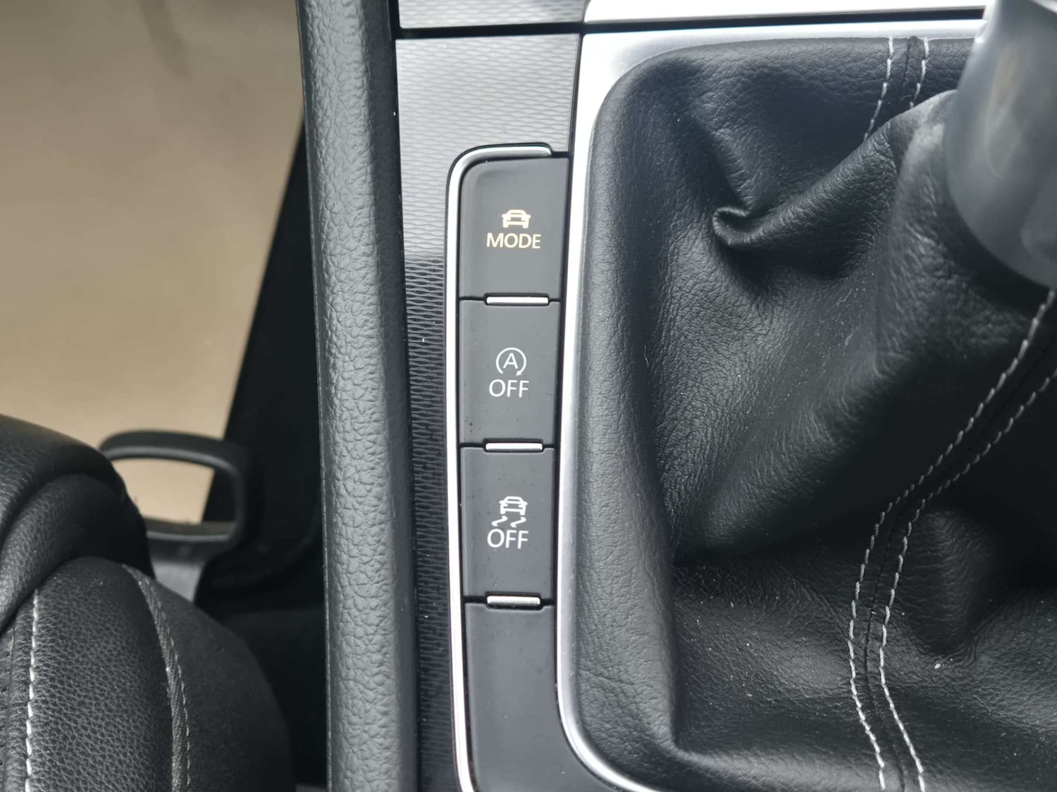 Used Volkswagen Golf 2015 for sale - 77121310: Photo 37