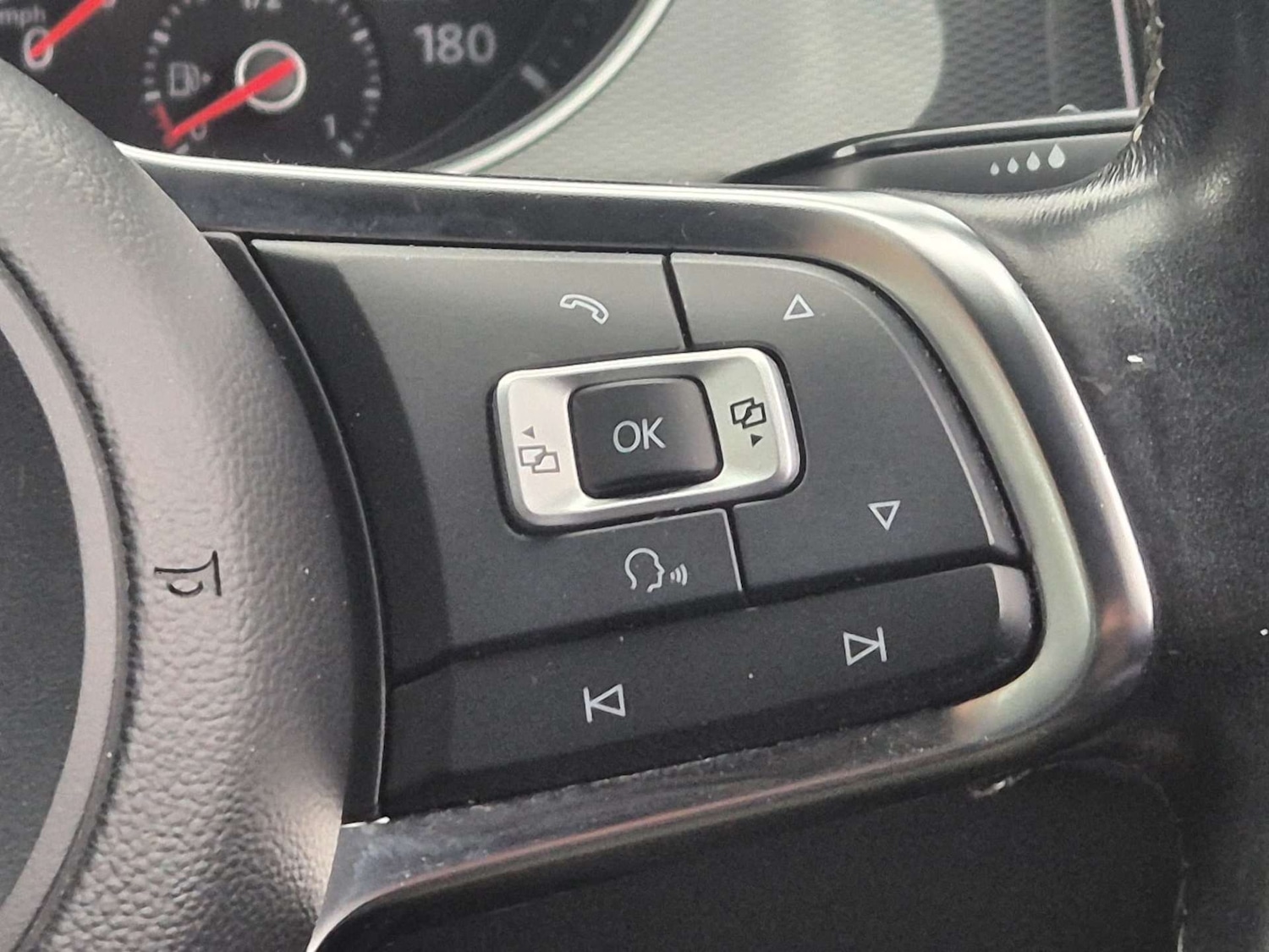 Used Volkswagen Golf 2015 for sale - 77121310: Photo 41