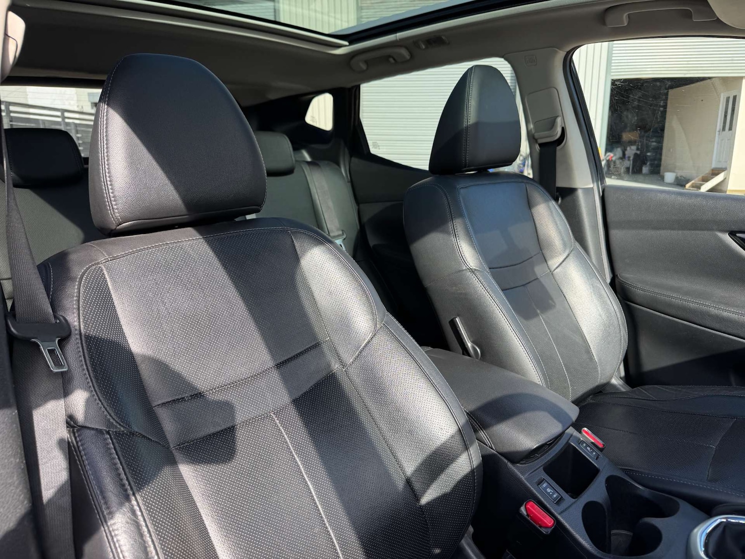 Used Nissan Qashqai 2016 for sale - 76101672: Photo 17