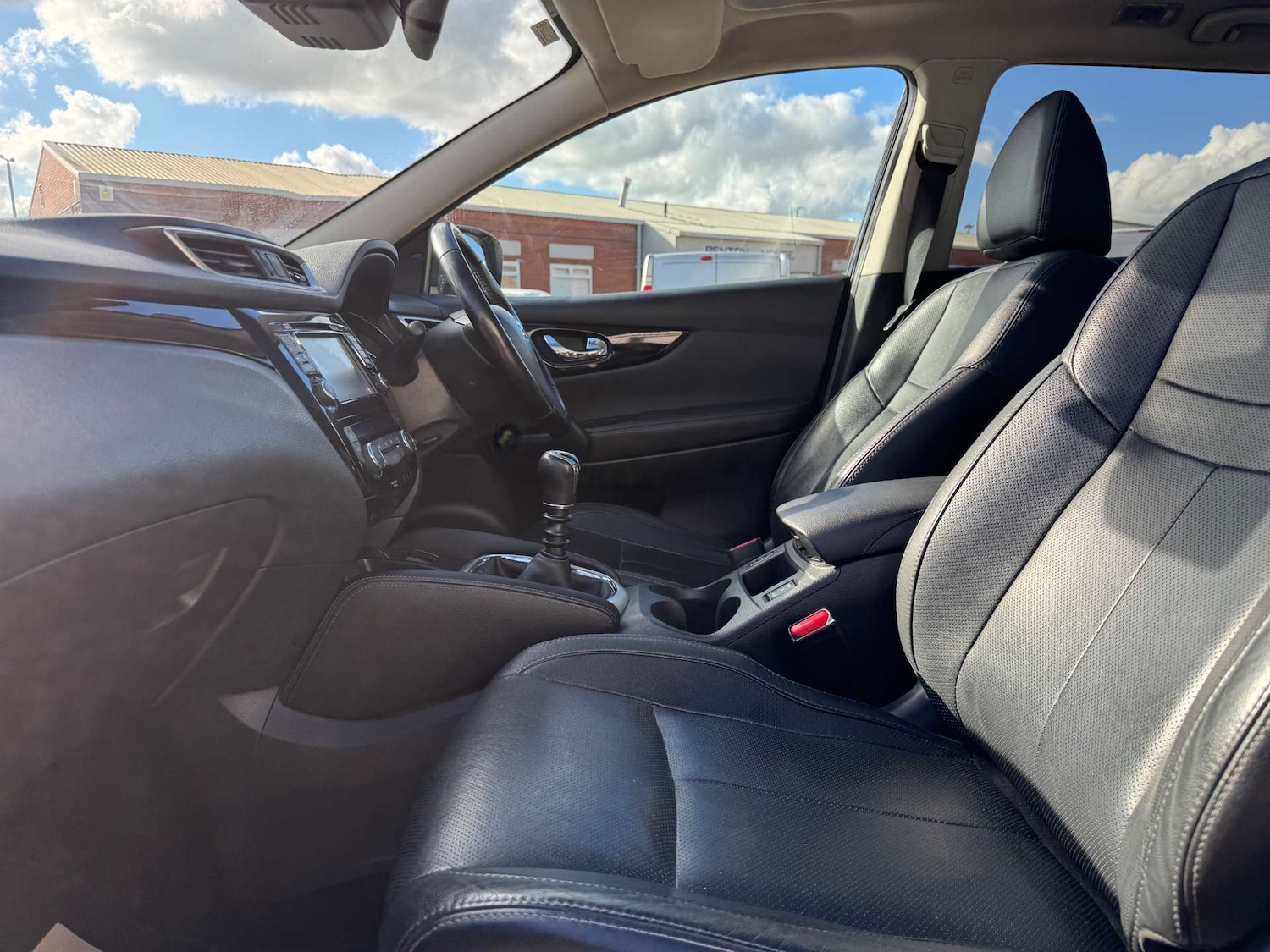 Used Nissan Qashqai 2016 for sale - 76101672: Photo 19