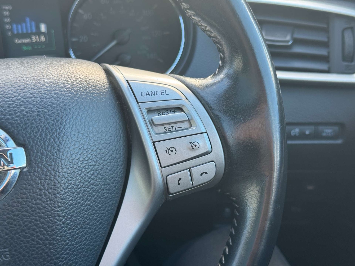 Used Nissan Qashqai 2016 for sale - 76101672: Photo 32