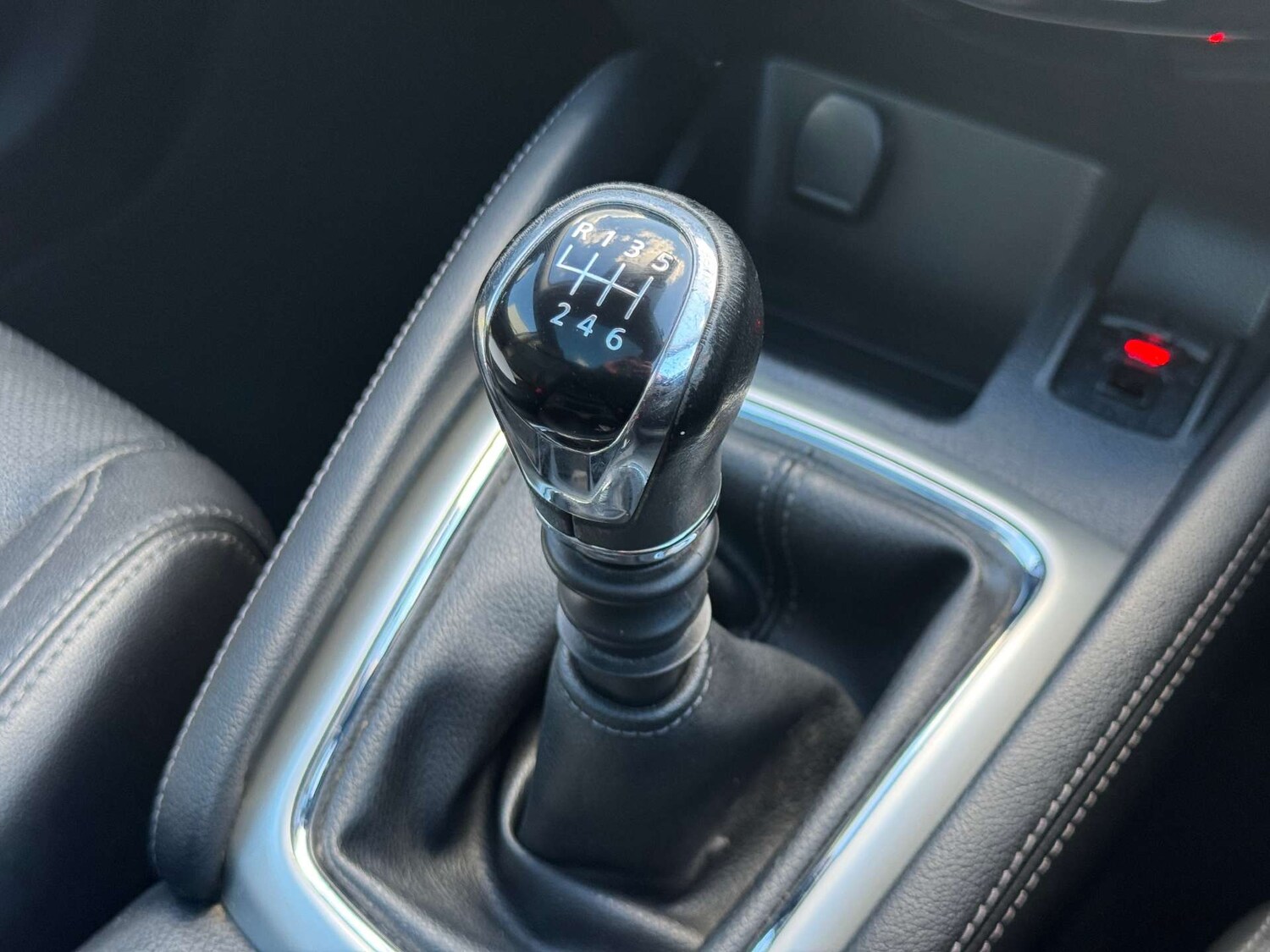 Used Nissan Qashqai 2016 for sale - 76101672: Photo 40