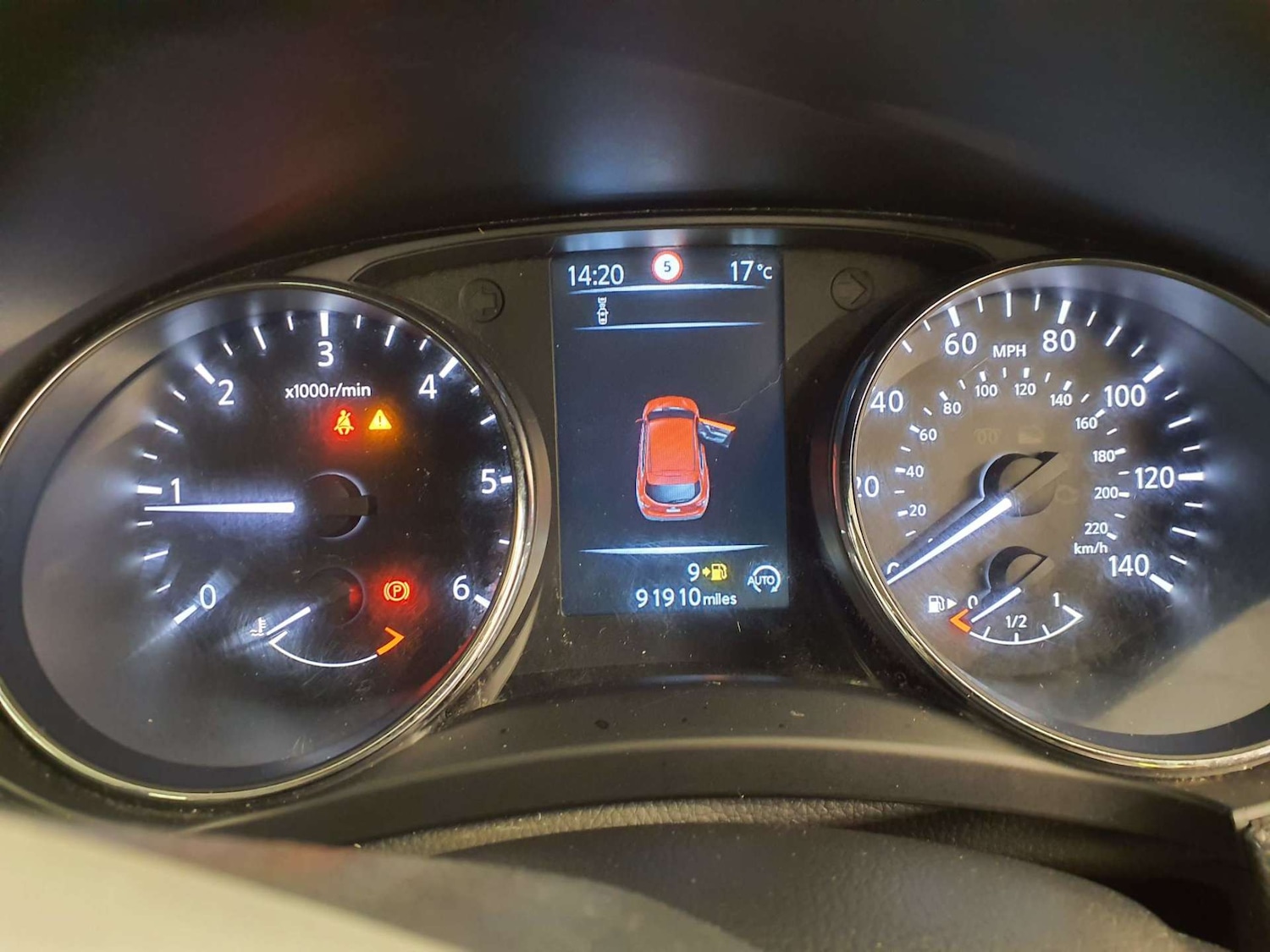 Used Nissan Qashqai 2016 for sale - 76602003: Photo 13