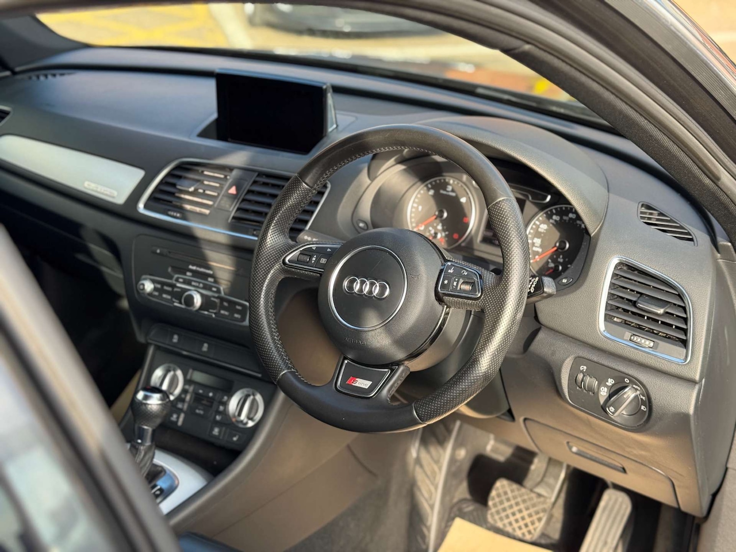 Used Audi Q3 2013 for sale - 76101684: Photo 14