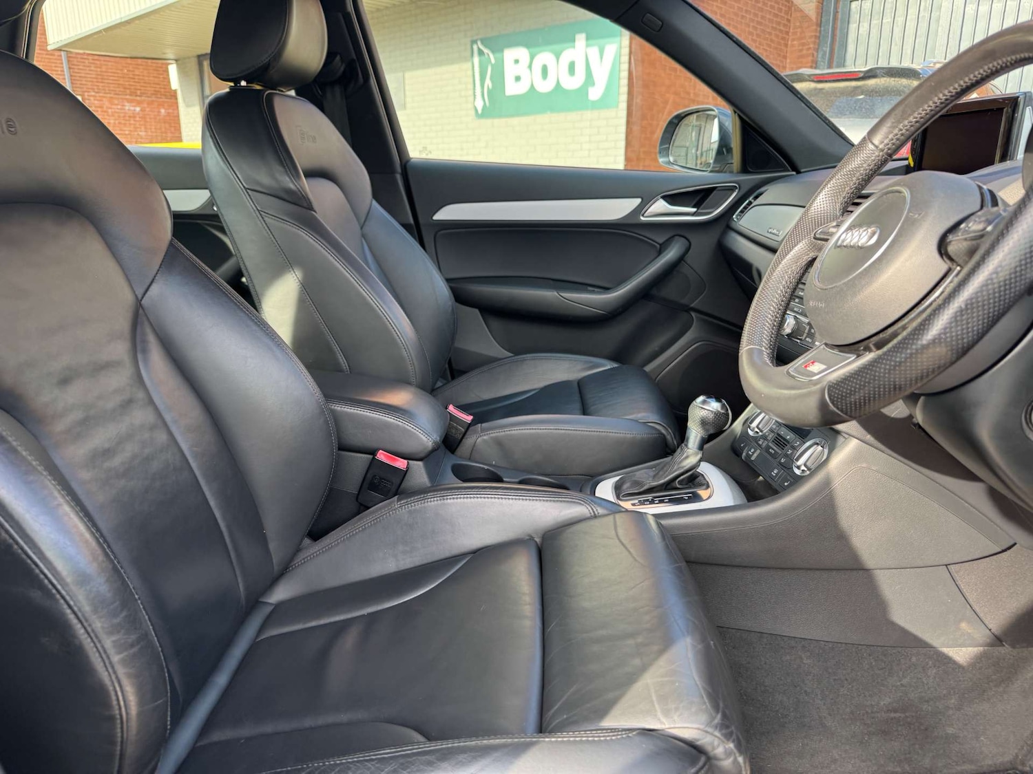 Used Audi Q3 2013 for sale - 76101684: Photo 16