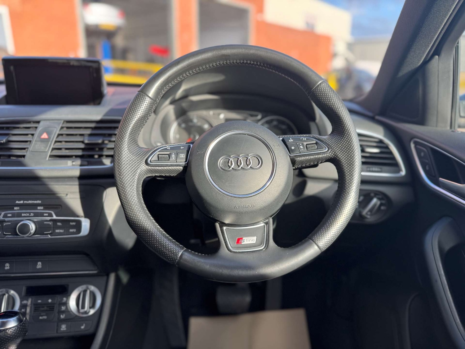 Used Audi Q3 2013 for sale - 76101684: Photo 30