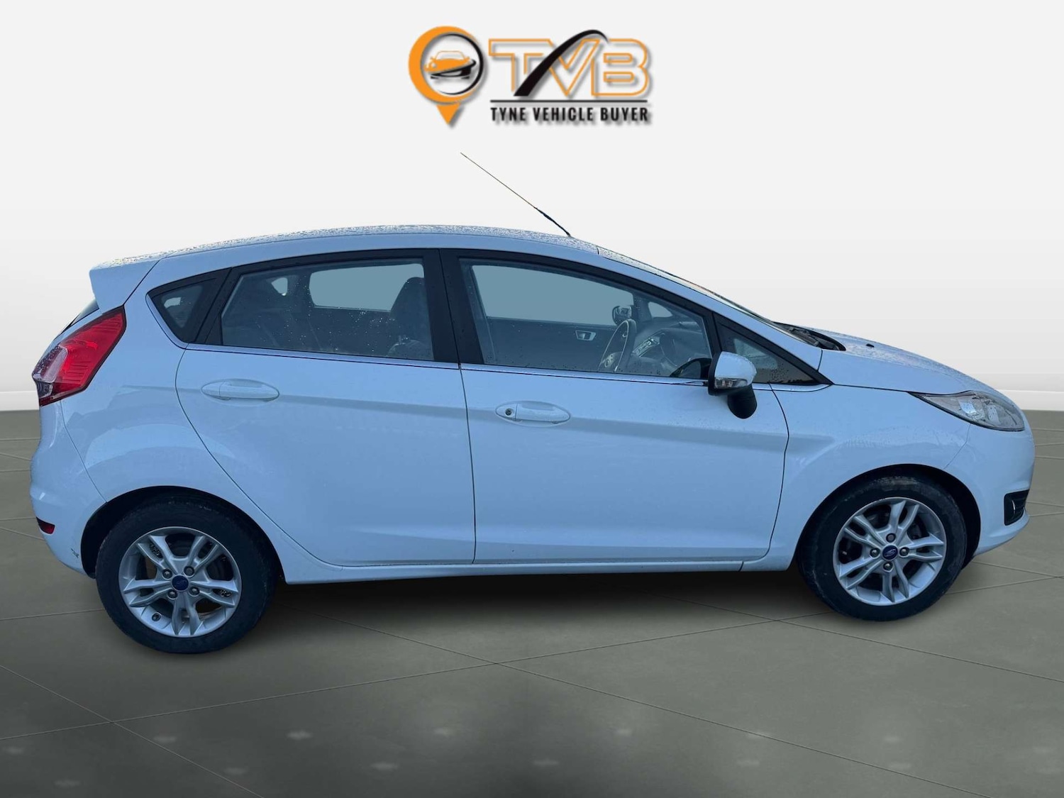 Used Ford Fiesta 2015 for sale - 76735836: Photo 2