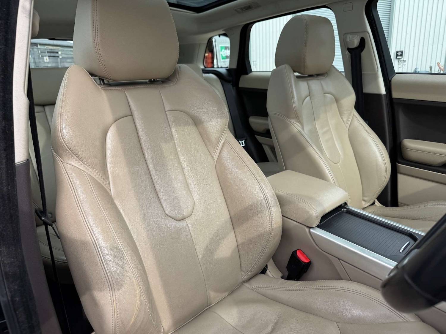 Used Land Rover Range Rover Evoque 2015 for sale - 76101618: Photo 17