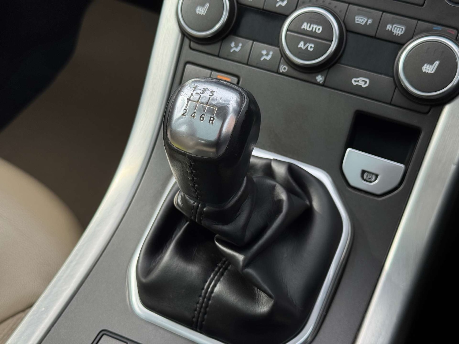 Used Land Rover Range Rover Evoque 2015 for sale - 76101618: Photo 42