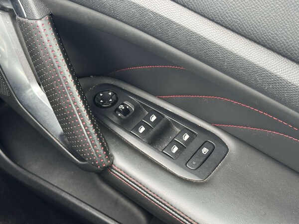Used Peugeot 308 2015 for sale - 76123821: Photo 26