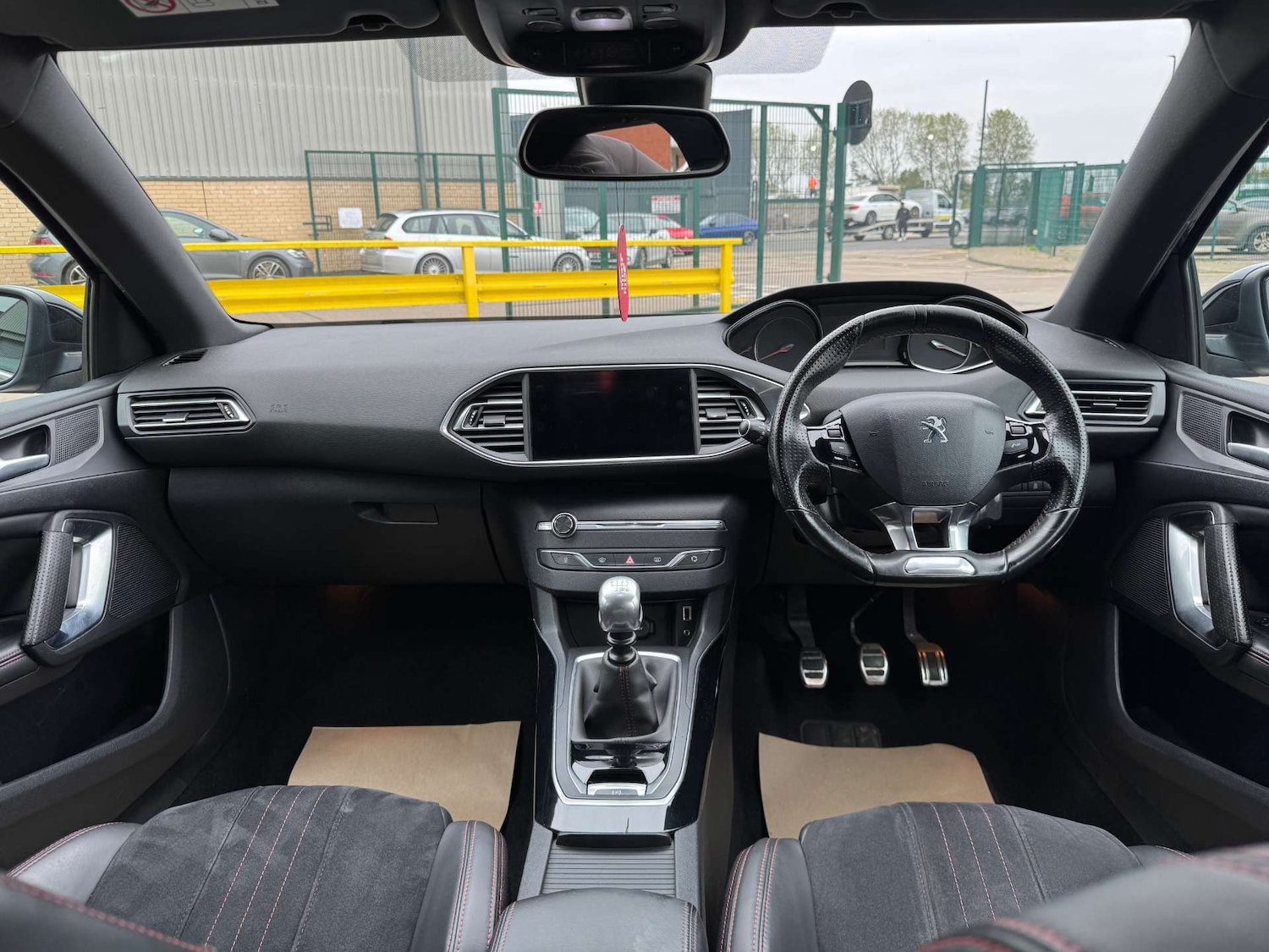 Used Peugeot 308 2015 for sale - 76123821: Photo 29