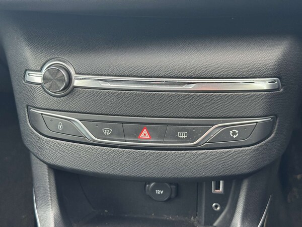 Used Peugeot 308 2015 for sale - 76123821: Photo 29