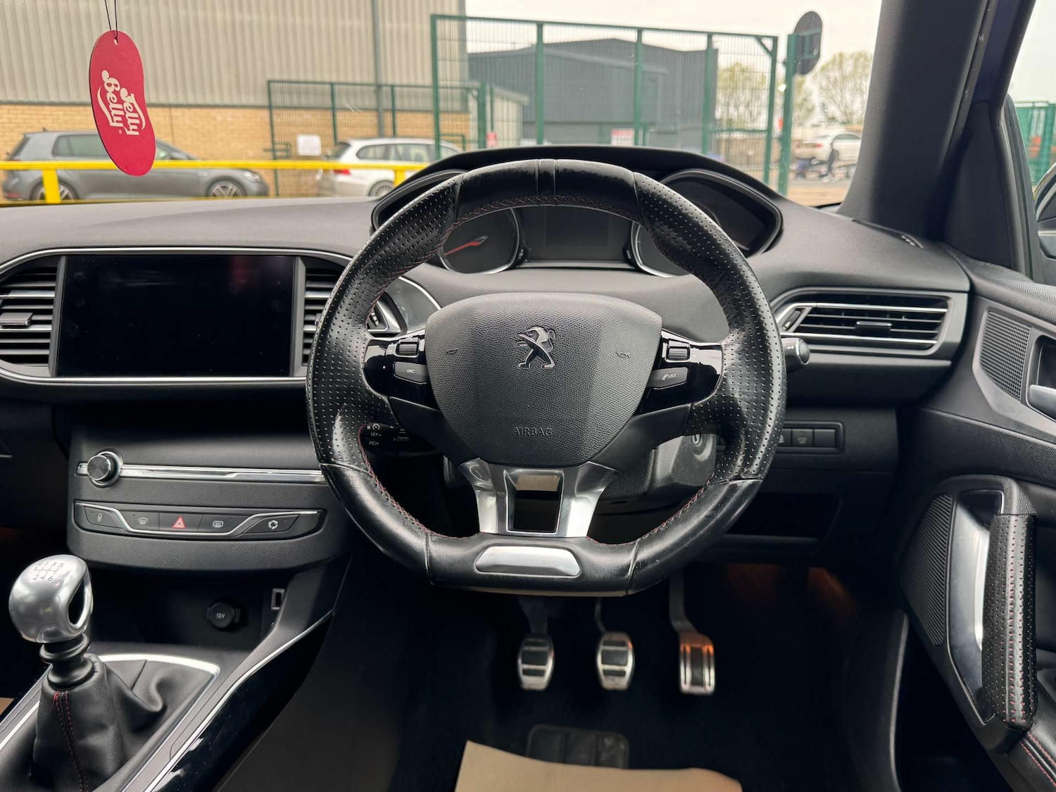 Used Peugeot 308 2015 for sale - 76123821: Photo 30