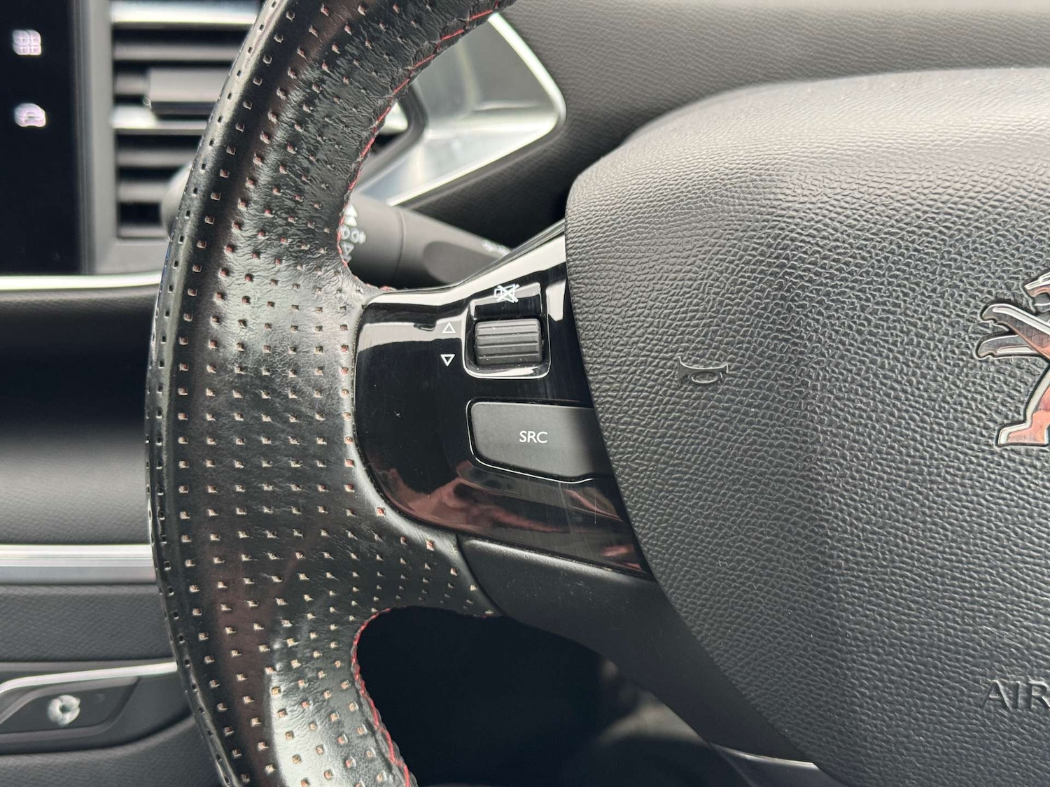 Used Peugeot 308 2015 for sale - 76123821: Photo 31