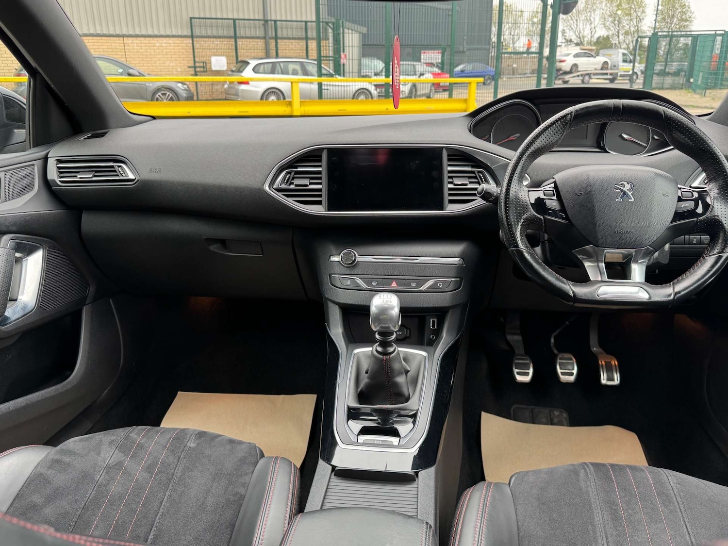 Used Peugeot 308 2015 for sale - 76123821: Photo 39