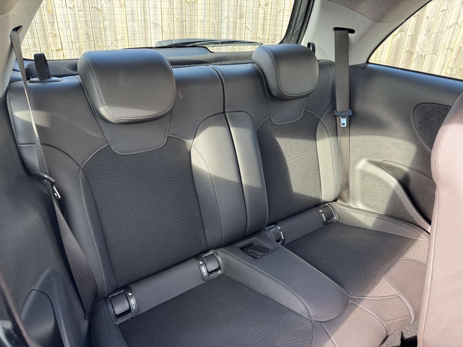 Used Vauxhall ADAM 2016 for sale - 76897261: Photo 22