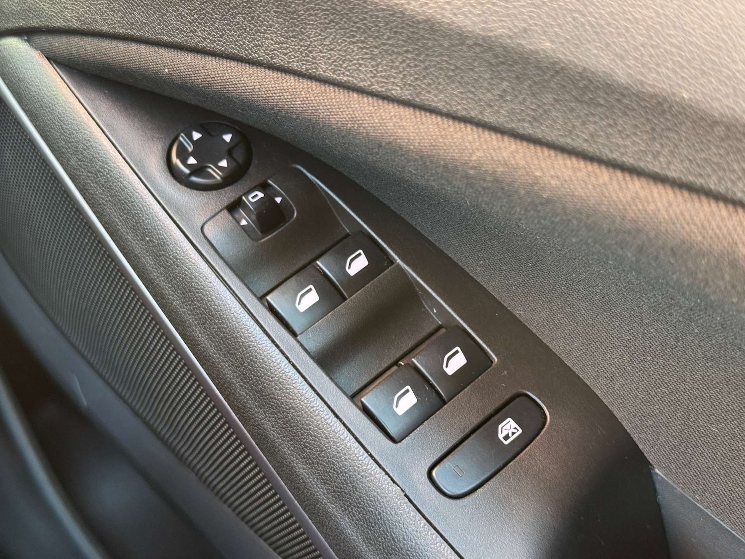 Used Vauxhall Crossland X 2019 for sale - 76237442: Photo 37