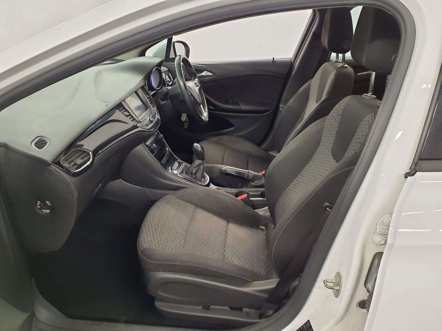 Used Vauxhall Astra 2018 for sale - 76327771: Photo 10