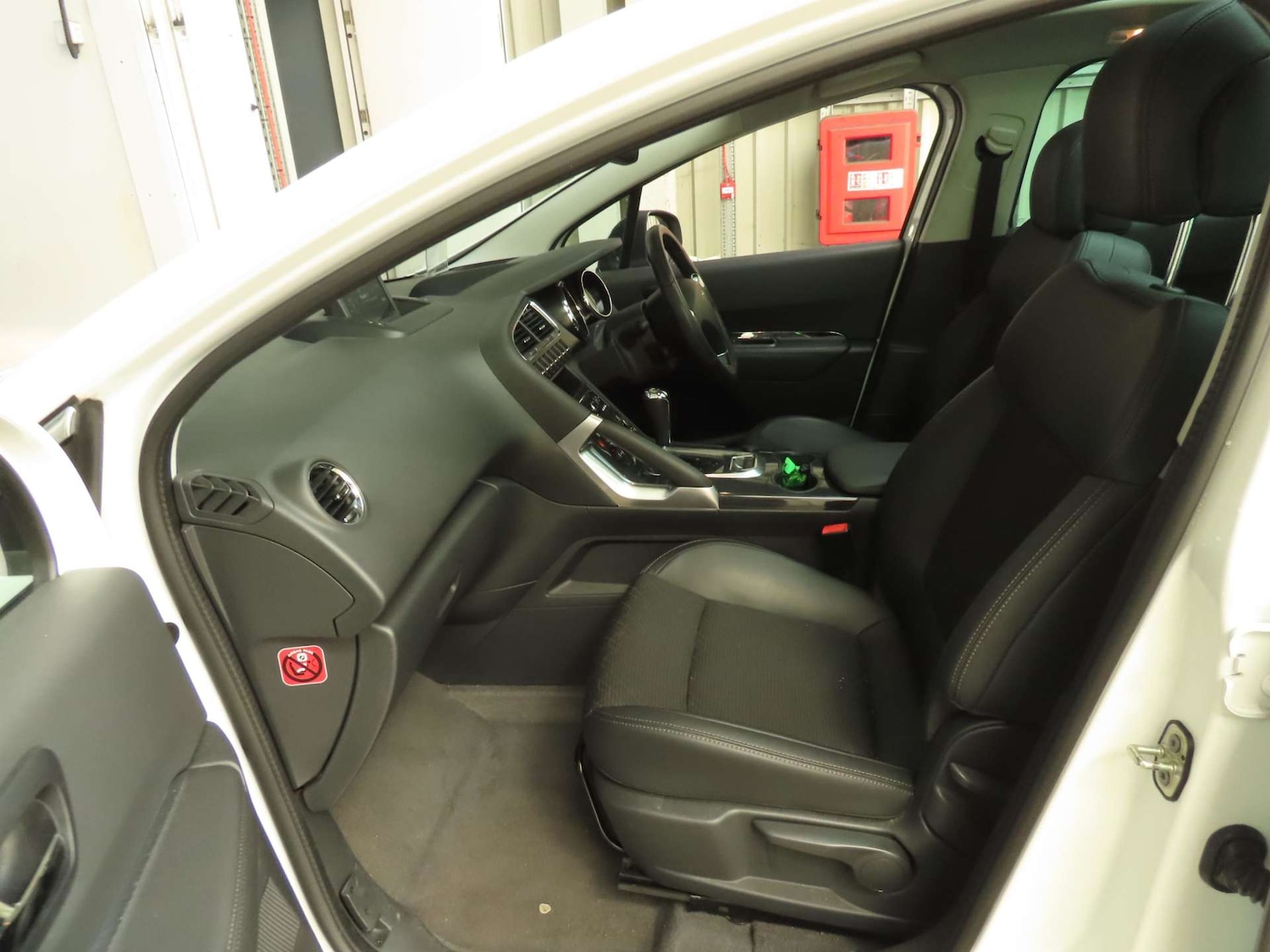 Used Peugeot 3008 2015 for sale - 76539494: Photo 10