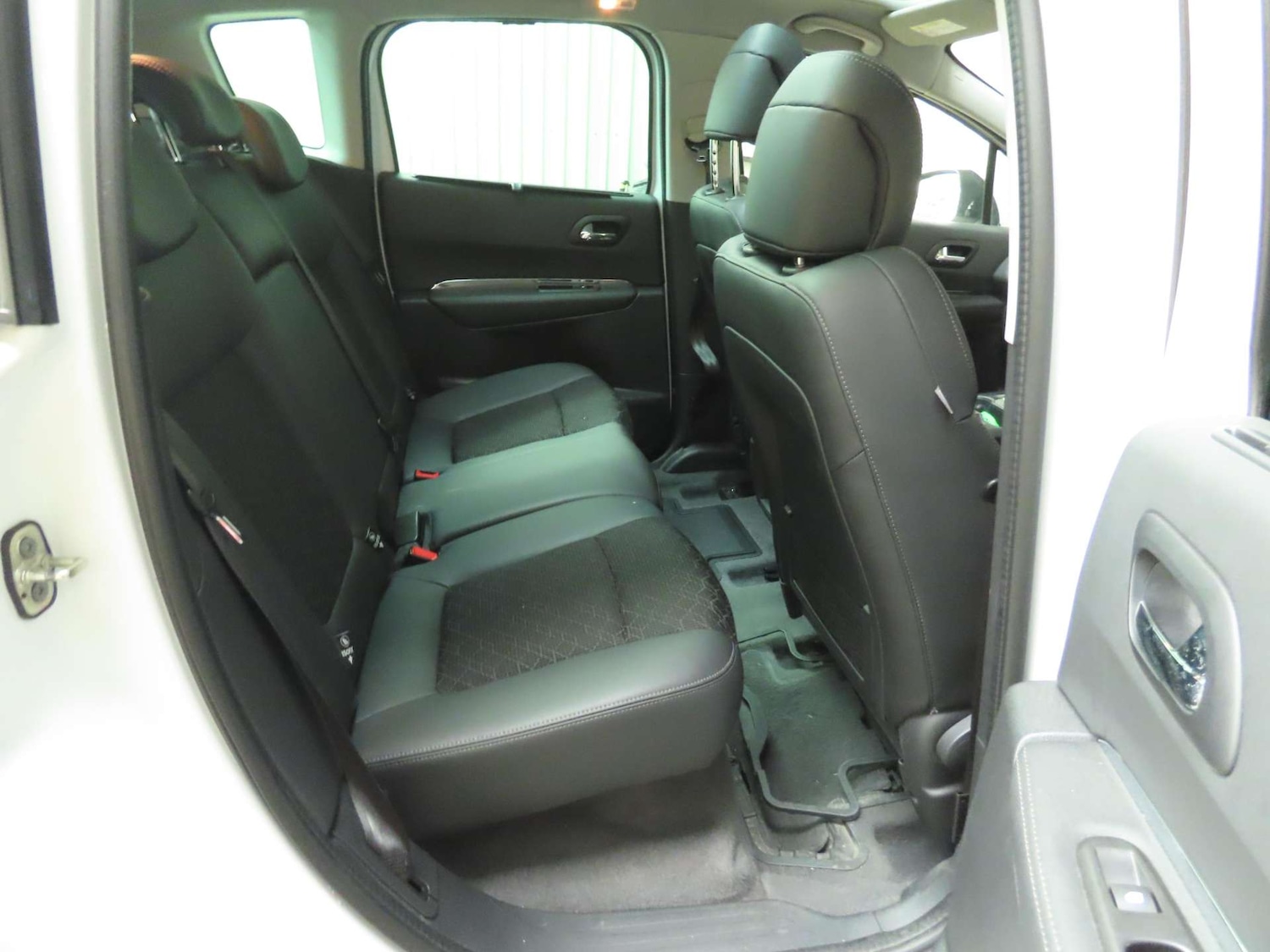 Used Peugeot 3008 2015 for sale - 76539494: Photo 8