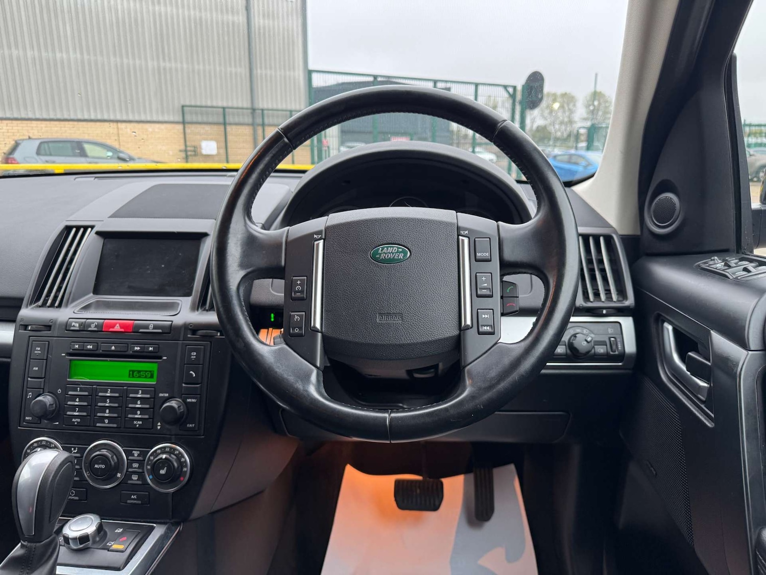 Used Land Rover Freelander 2011 for sale - 76296840: Photo 32