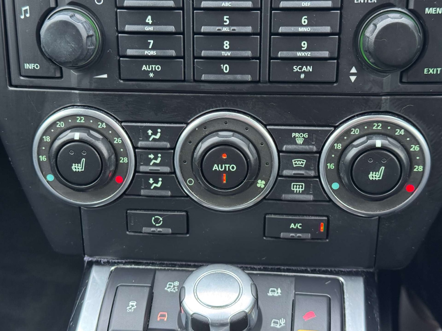 Used Land Rover Freelander 2011 for sale - 76296840: Photo 43