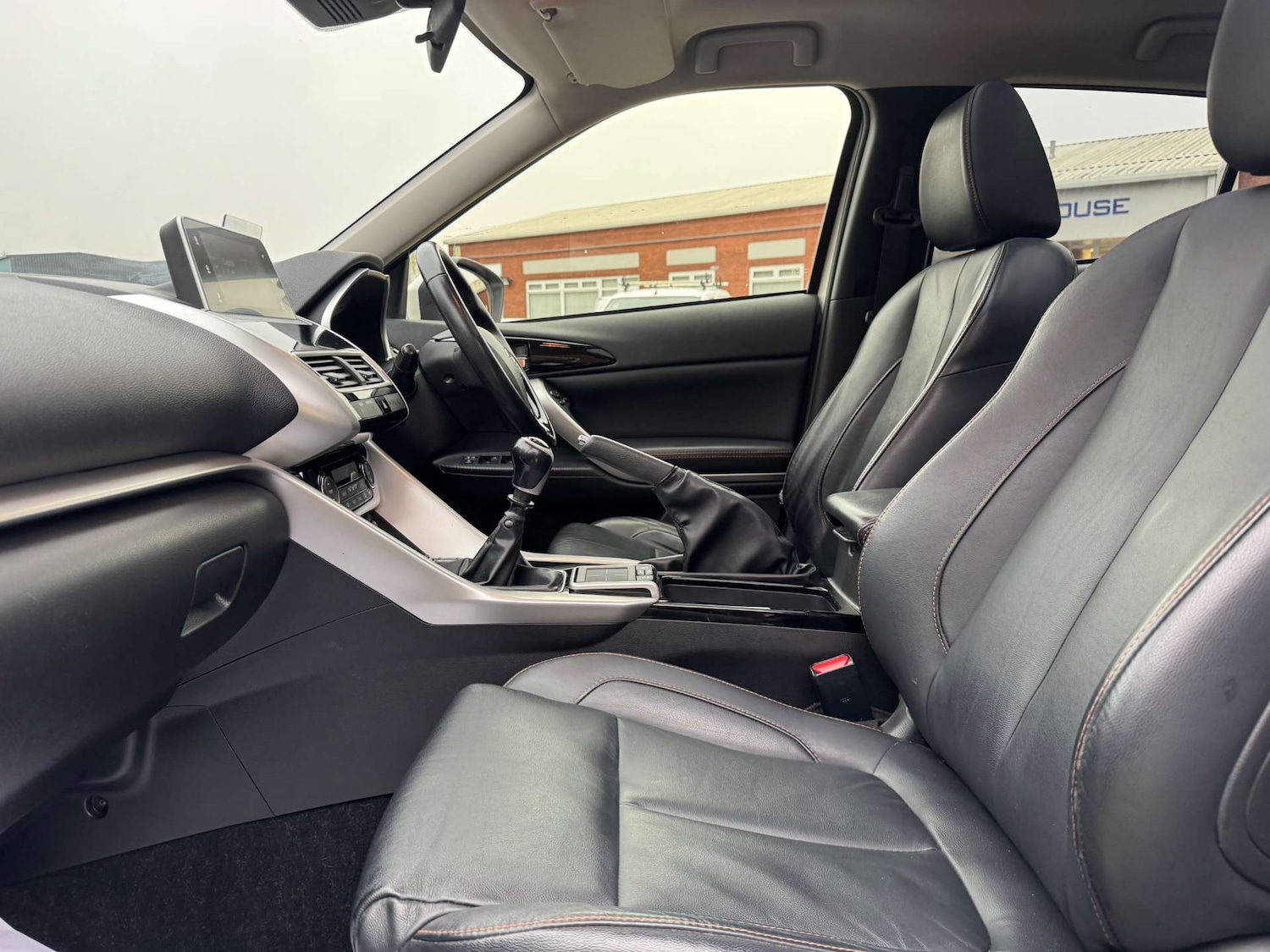 Used Mitsubishi Eclipse Cross 2018 for sale - 76237447: Photo 17