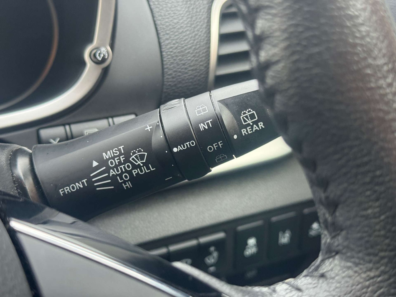 Used Mitsubishi Eclipse Cross 2018 for sale - 76237447: Photo 34