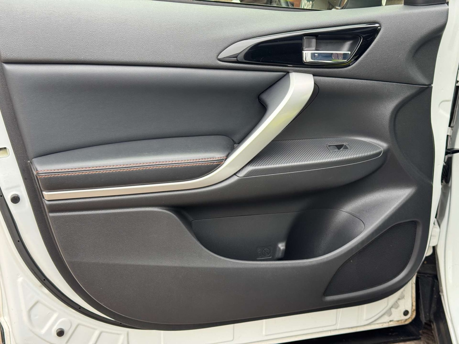 Used Mitsubishi Eclipse Cross 2018 for sale - 76237447: Photo 51