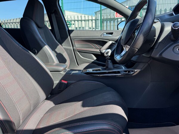 Used Peugeot 308 2016 for sale - 76101540: Photo 14
