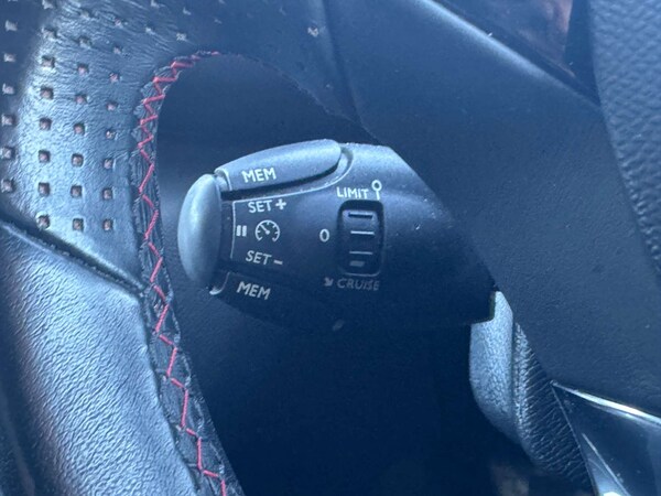 Used Peugeot 308 2016 for sale - 76101540: Photo 32