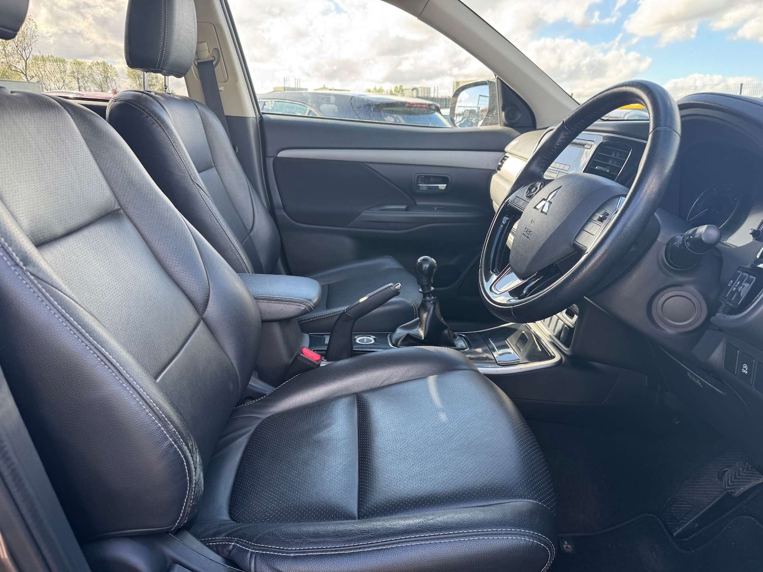 Used Mitsubishi Outlander 2017 for sale - 76101648: Photo 16