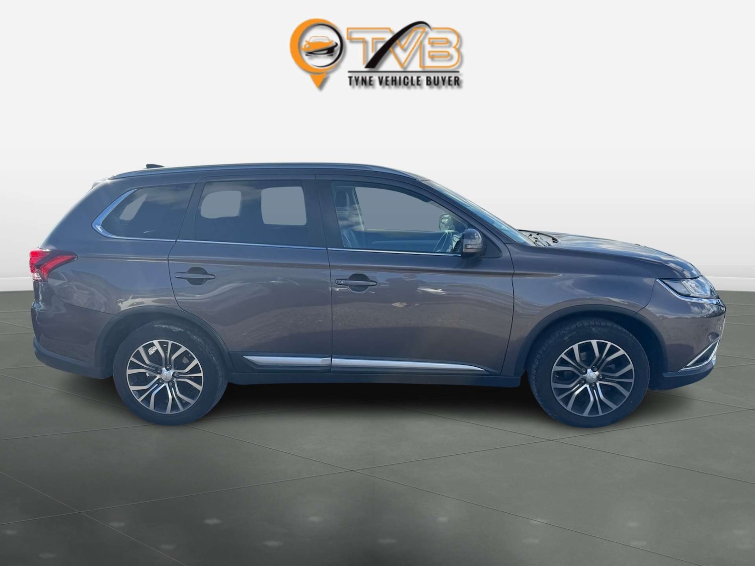 Used Mitsubishi Outlander 2017 for sale - 76101648: Photo 2