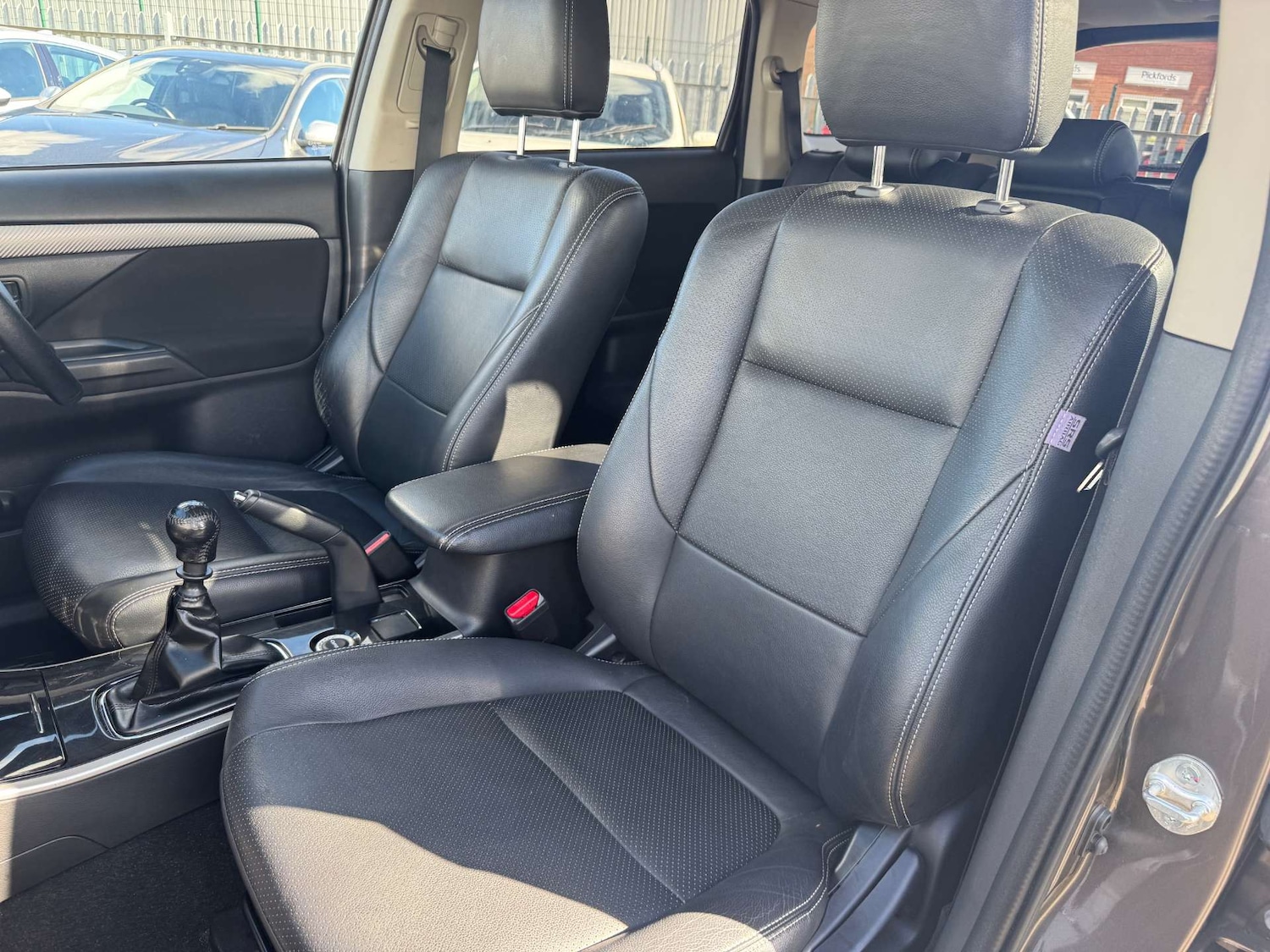 Used Mitsubishi Outlander 2017 for sale - 76101648: Photo 20