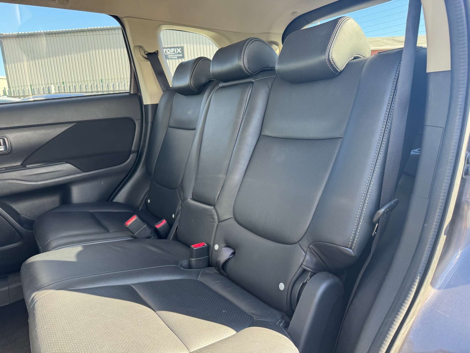Used Mitsubishi Outlander 2017 for sale - 76101648: Photo 26