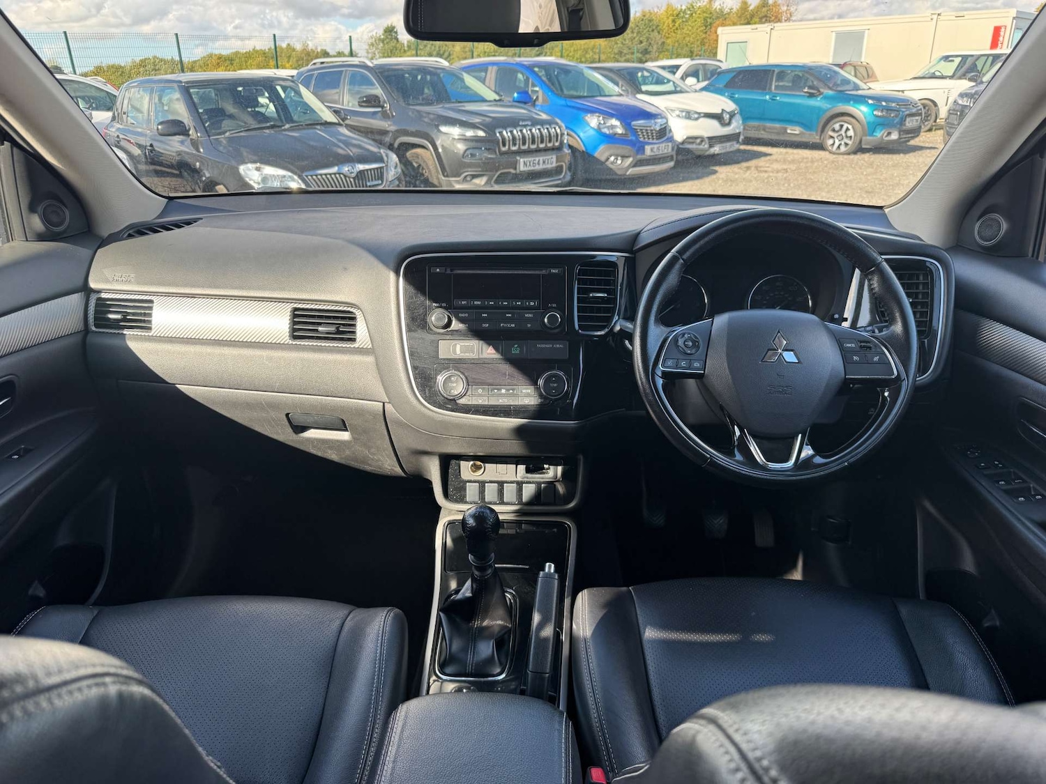Used Mitsubishi Outlander 2017 for sale - 76101648: Photo 29