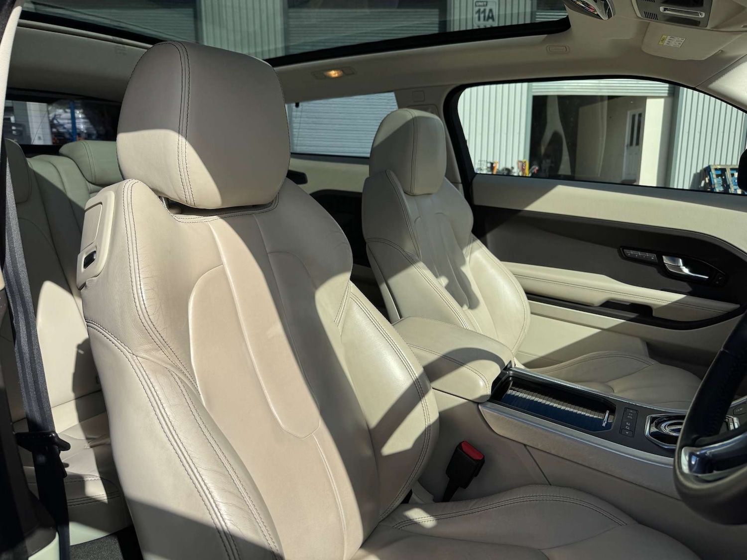 Used Land Rover Range Rover Evoque 2011 for sale - 76101689: Photo 16