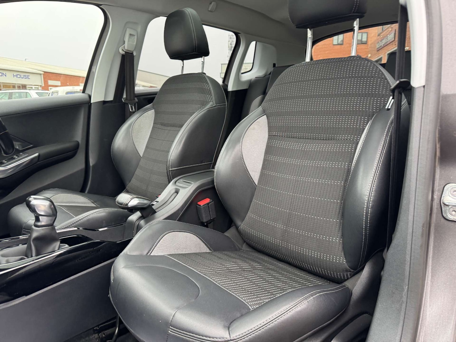 Used Peugeot 2008 2016 for sale - 76237443: Photo 20