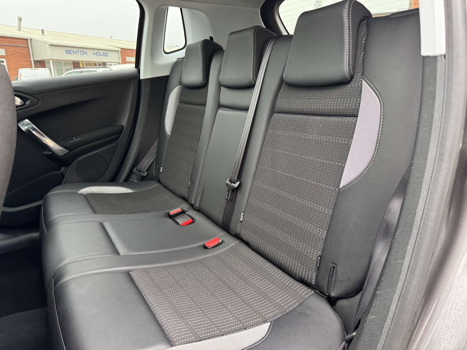 Used Peugeot 2008 2016 for sale - 76237443: Photo 26