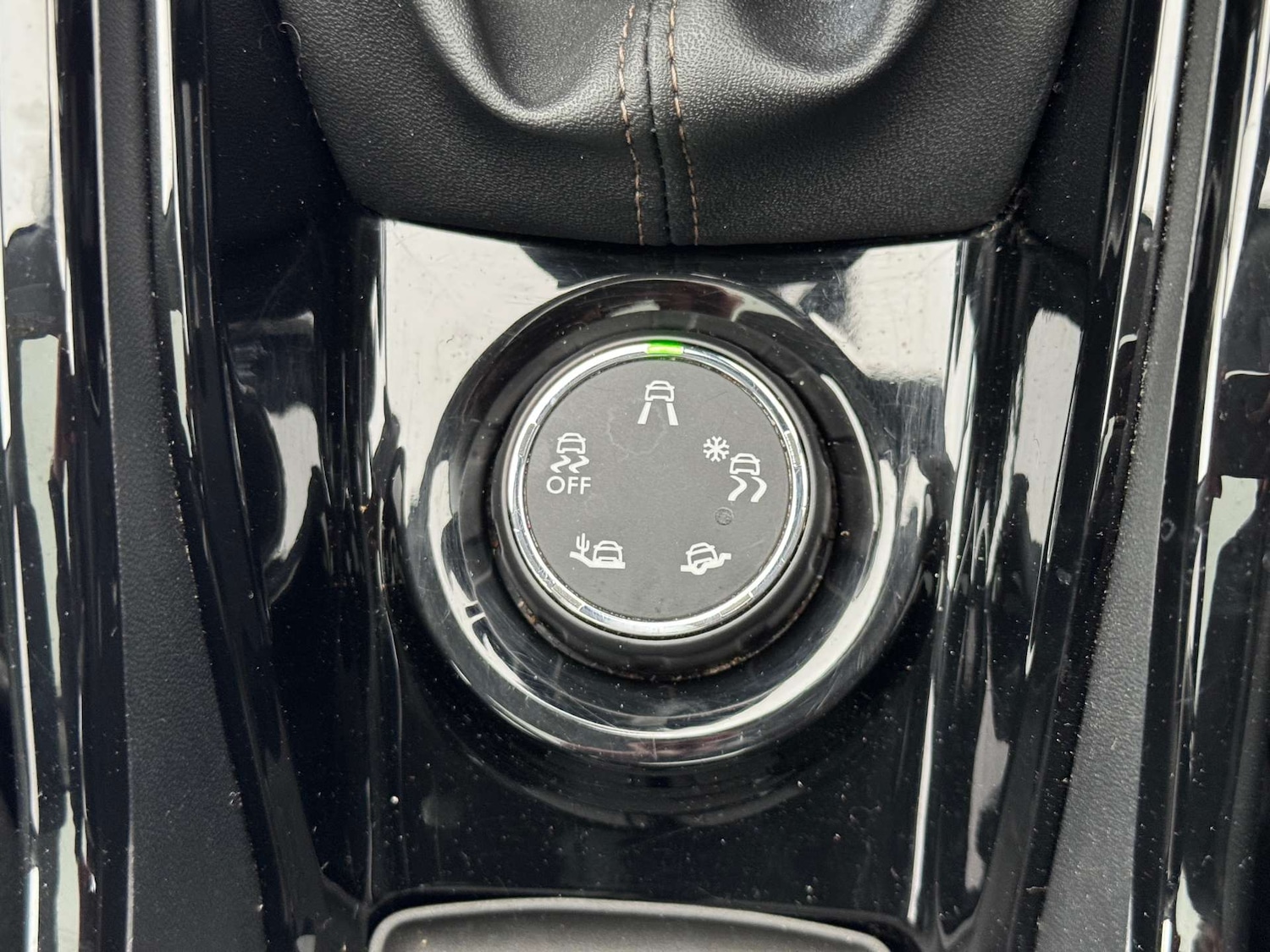 Used Peugeot 2008 2016 for sale - 76237443: Photo 38