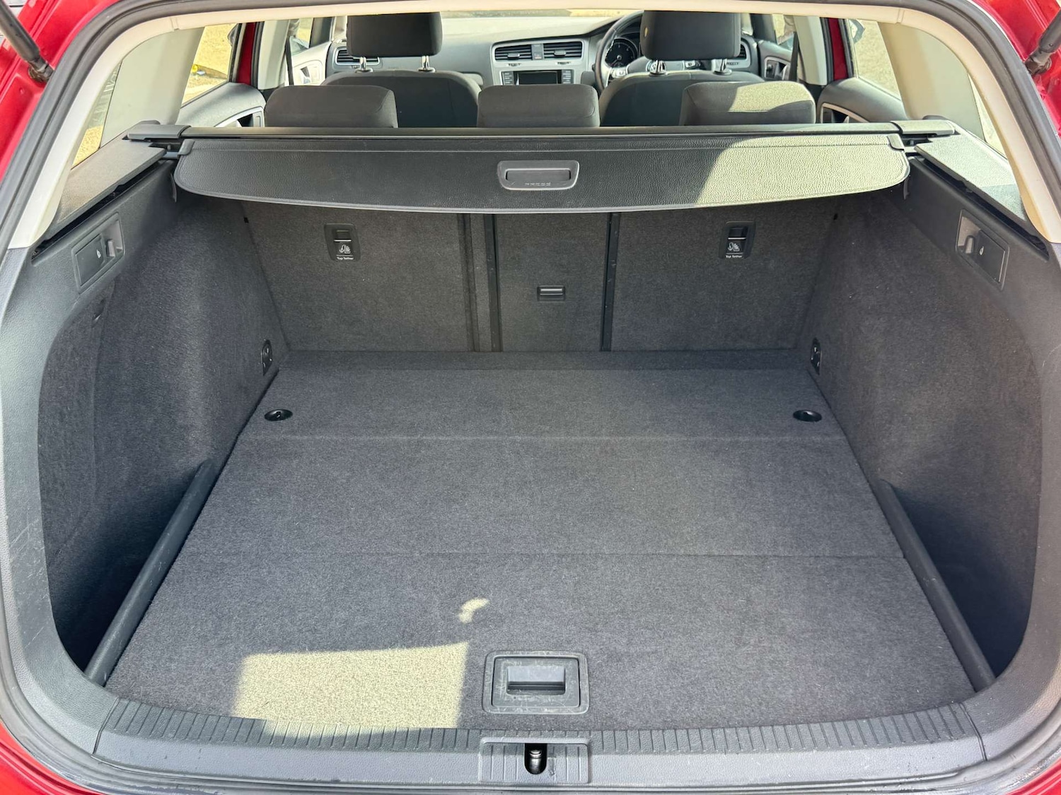 Used Volkswagen Golf 2014 for sale - 76101588: Photo 28